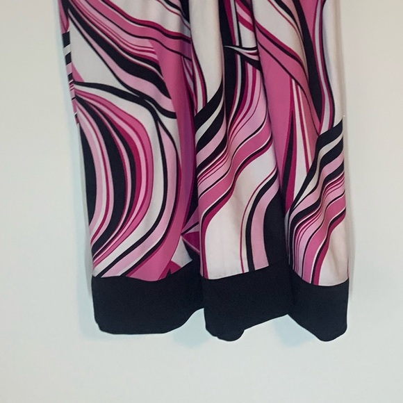 Summertime dress - Picture 3 of 5